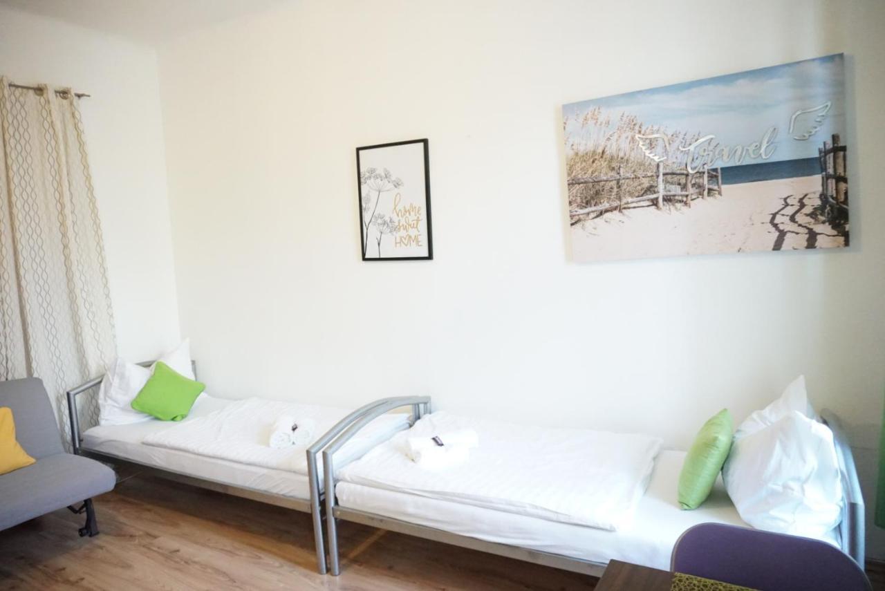 Contactless Check-In Room4You Waehring Vienna Exterior photo